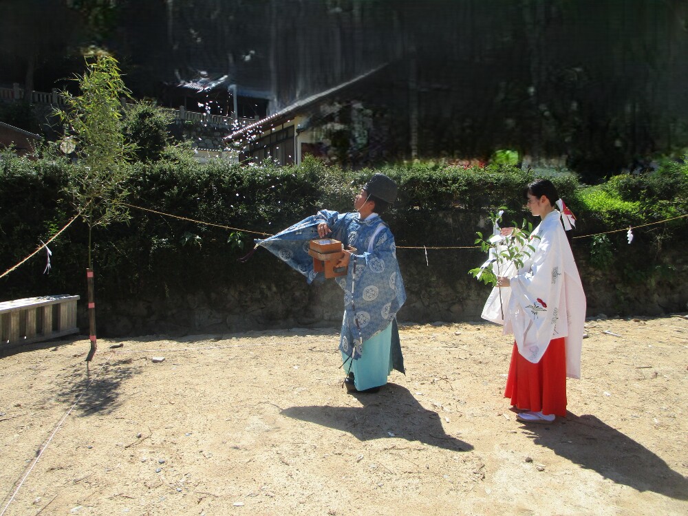 土地の神様に、ご挨拶！