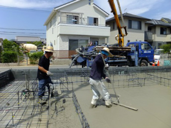 基礎工事に入りました