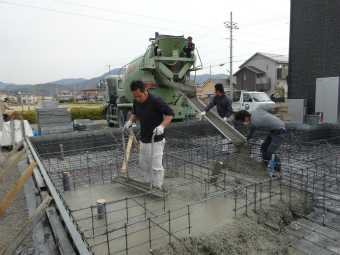 基礎工事